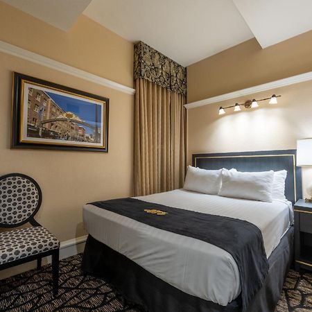 Gaslamp Plaza Suites San Diego Bagian luar foto