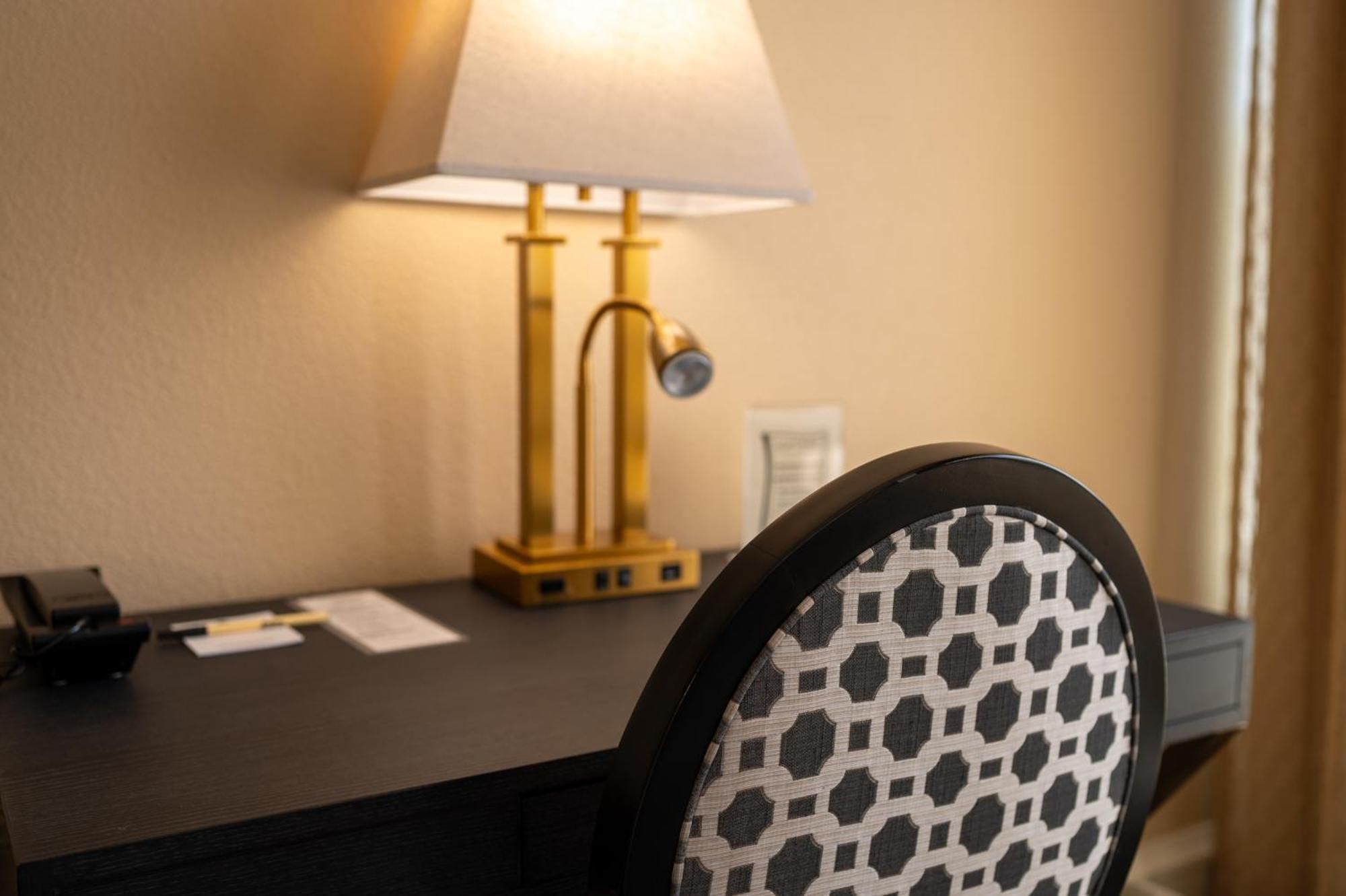 Gaslamp Plaza Suites San Diego Bagian luar foto