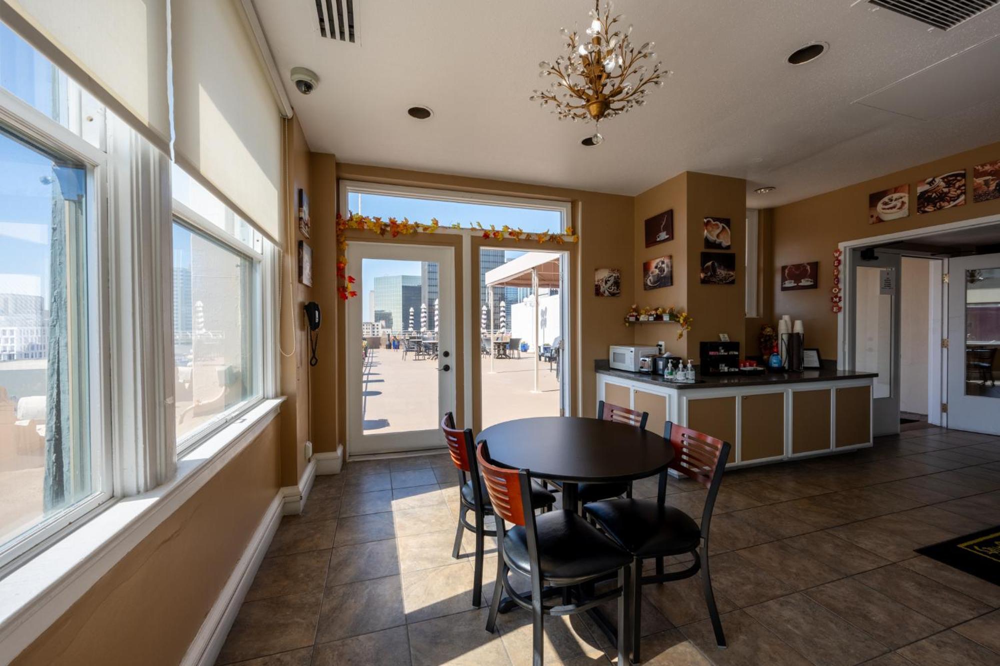 Gaslamp Plaza Suites San Diego Bagian luar foto