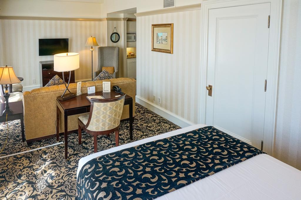 Gaslamp Plaza Suites San Diego Bagian luar foto